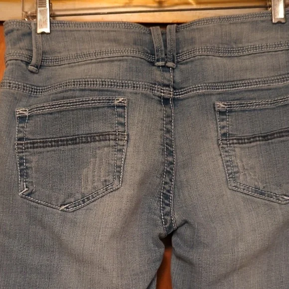 P&P Distressed Jeans - Picture 4 of 7